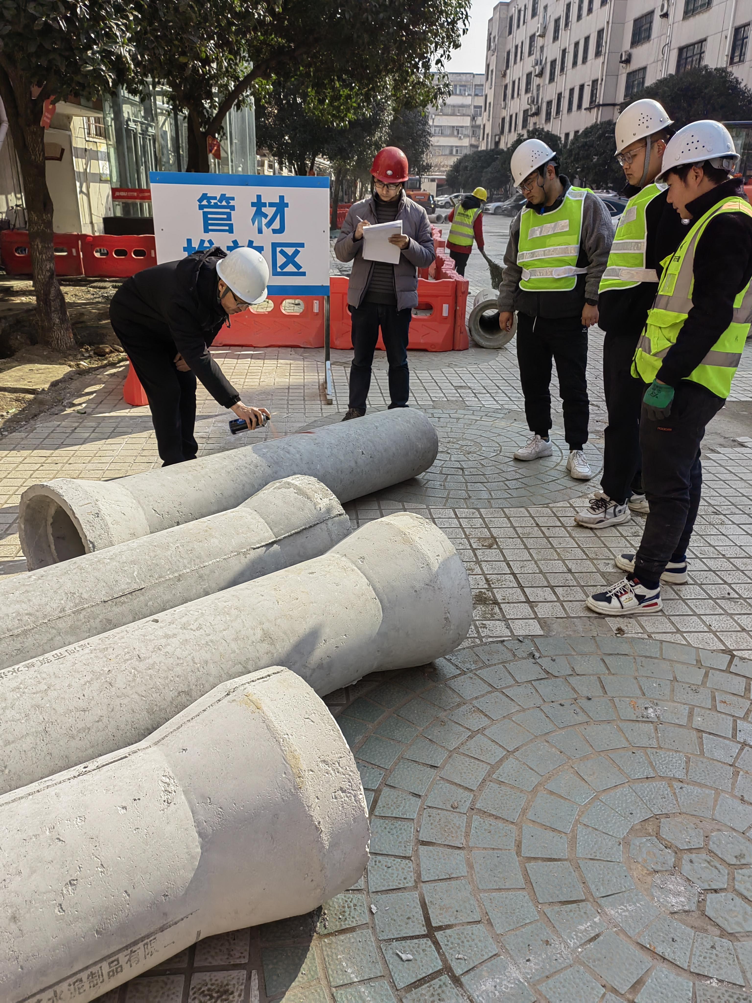 张黎鹏.jpg