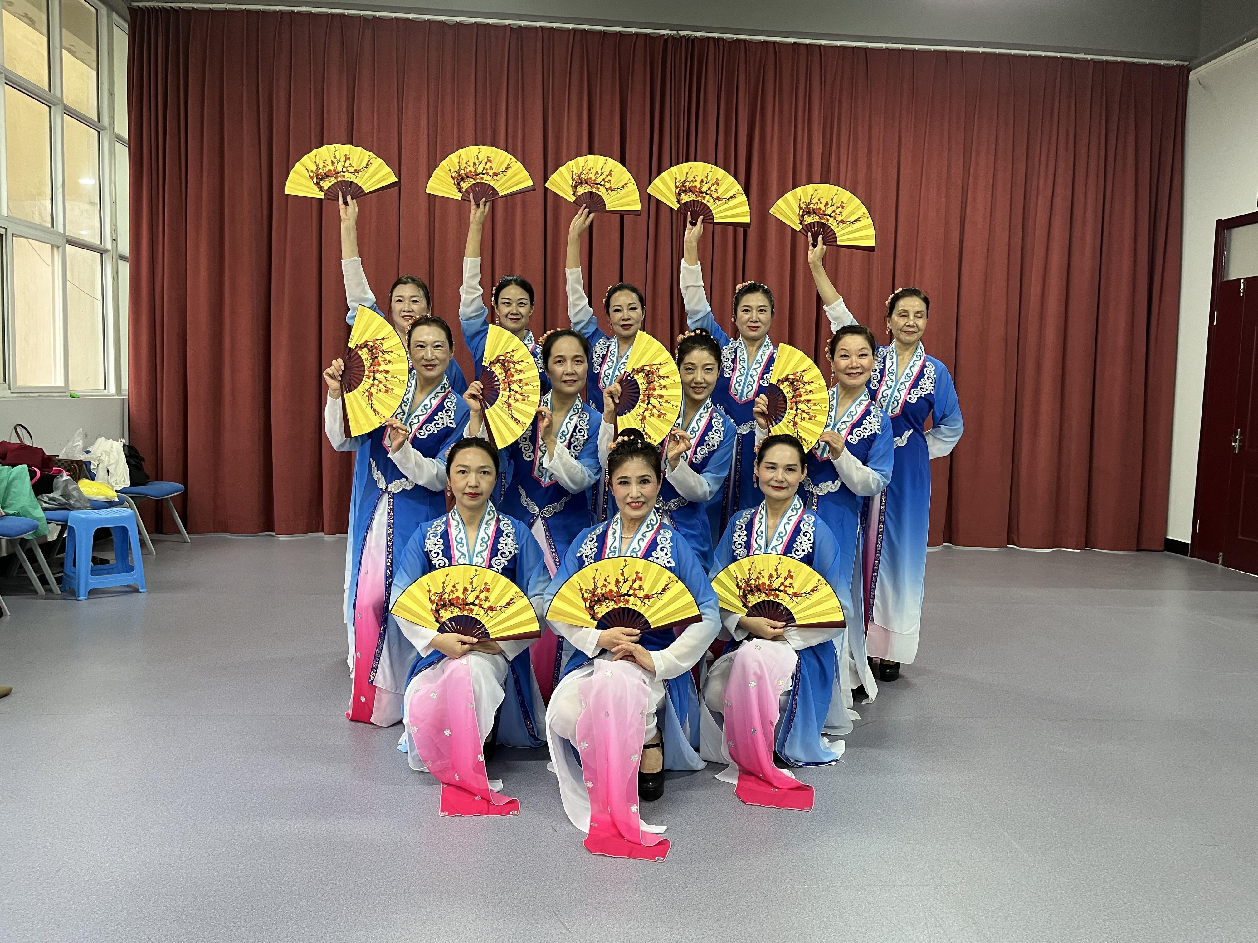 （重阳节策划2）老年舞模班：舞出精彩人生(2498208)-20241011091411.jpg