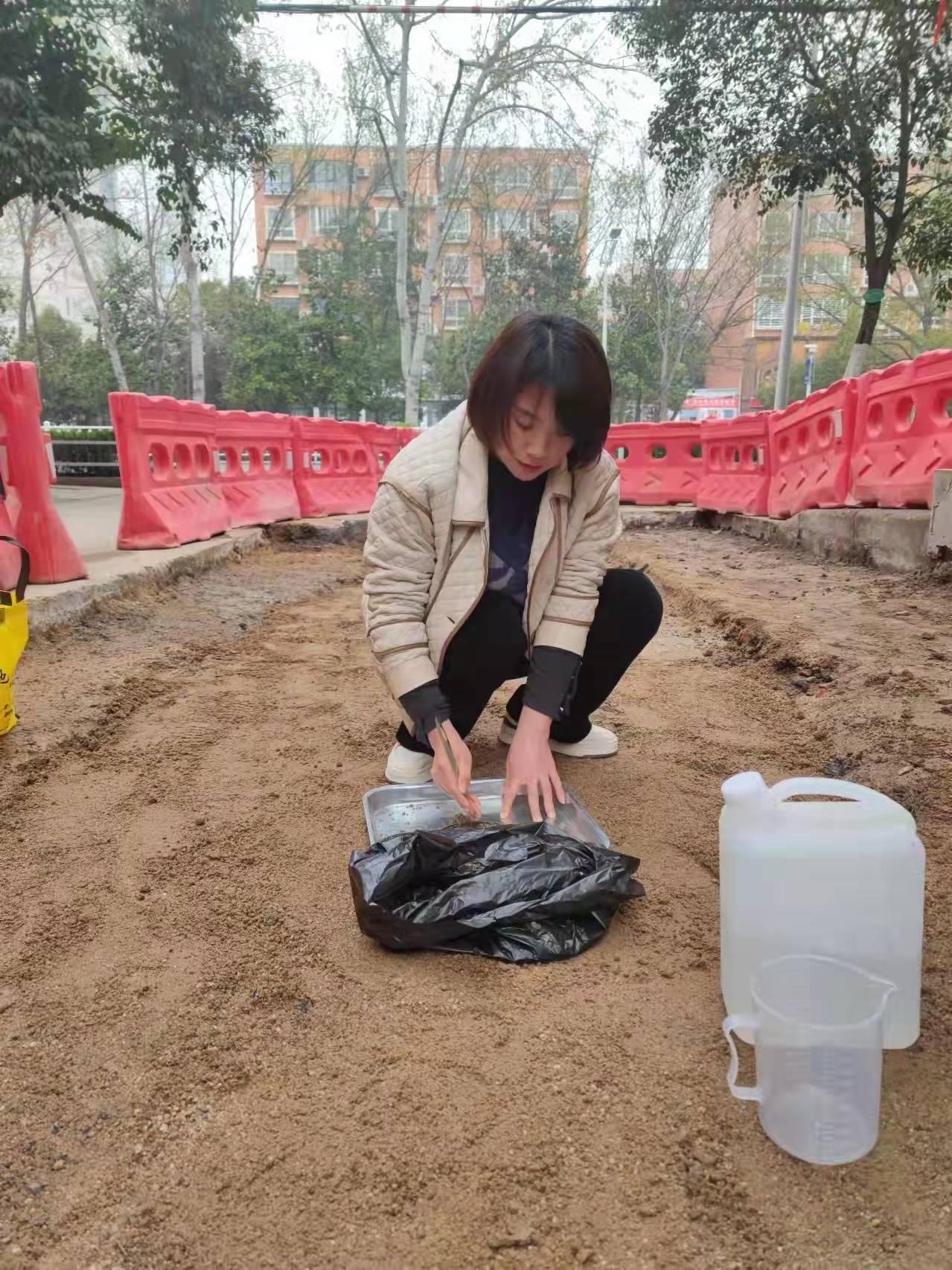 杨蕾工作照.jpg