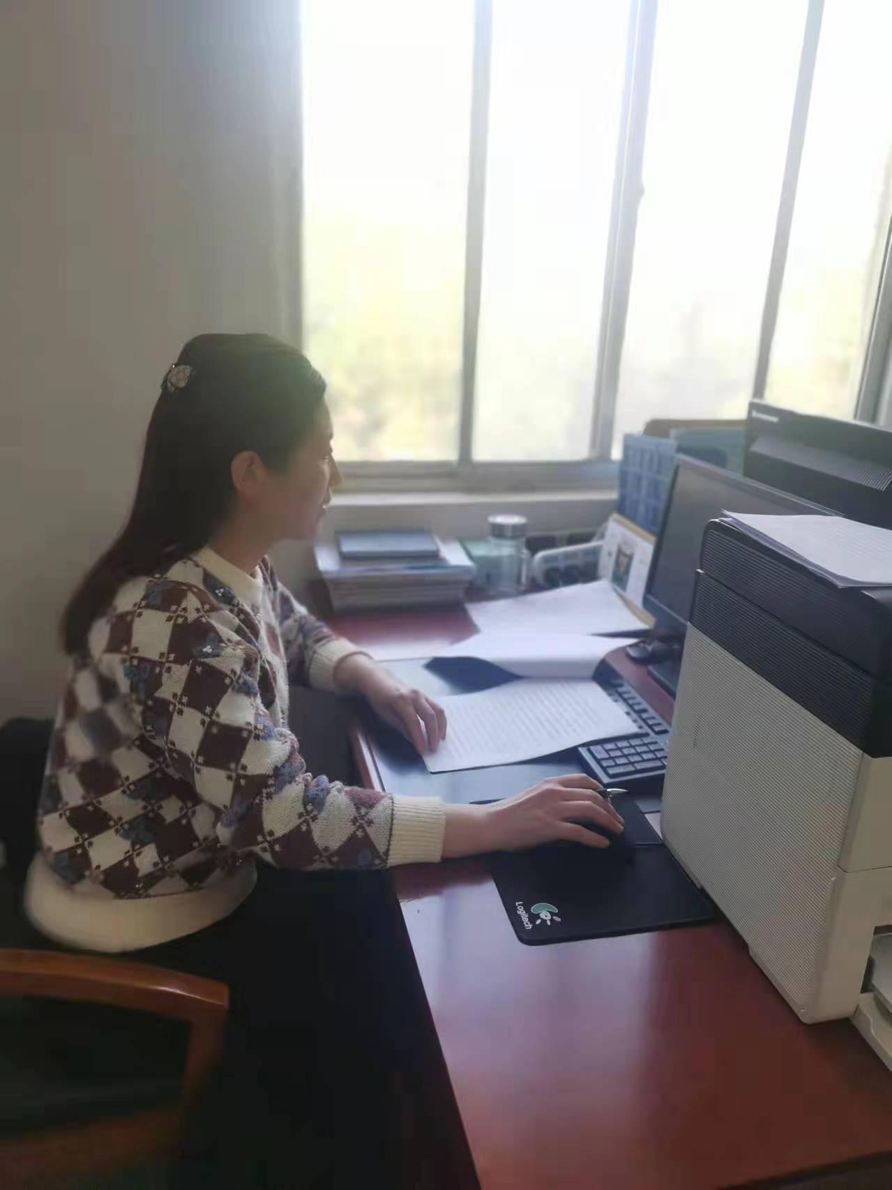 丁亚敏工作照.jpg